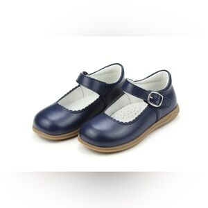 L’amour Chloe Classic Scalloped Leather Mary Jane